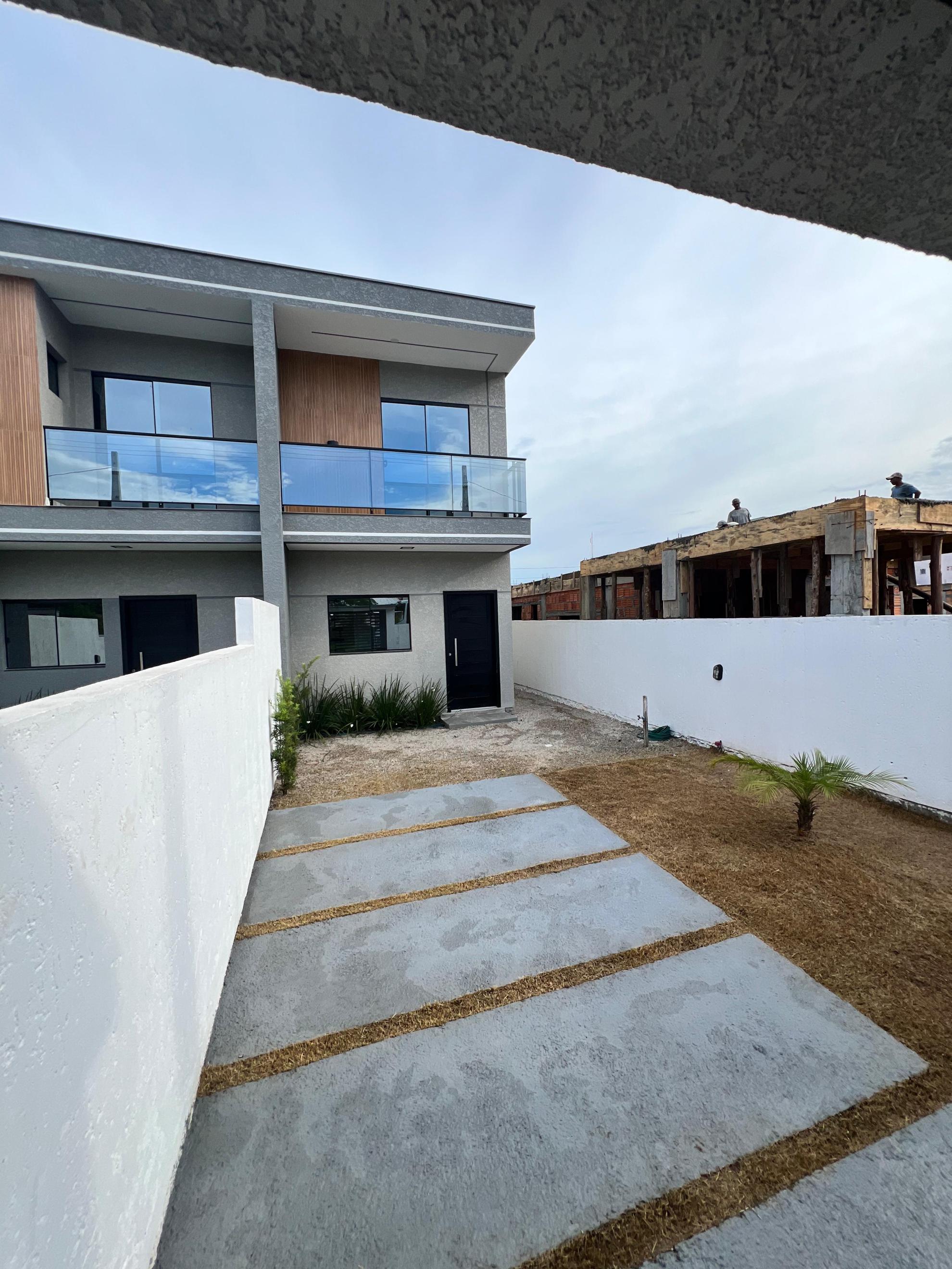 SOBRADO À VENDA – RIO VERMELHO | FLORIANÓPOLIS/SC | SUITES + EDÍCULA